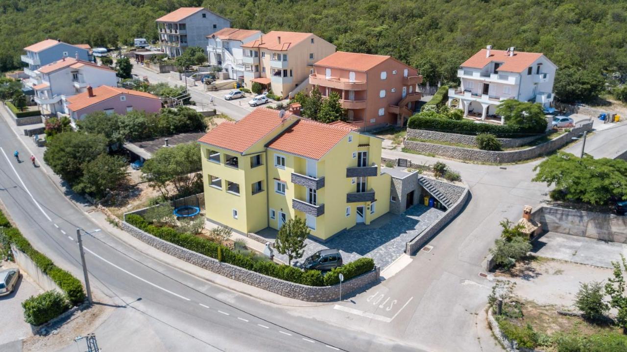 Apartments Jana Salatić Zewnętrze zdjęcie