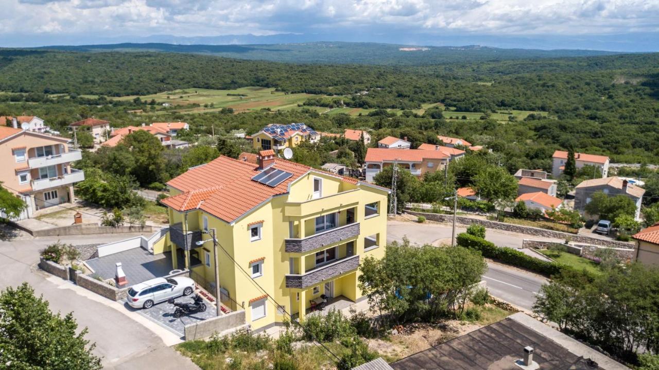 Apartments Jana Salatić Zewnętrze zdjęcie