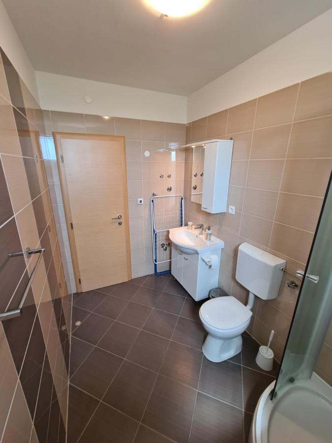 Apartments Jana Salatić Zewnętrze zdjęcie