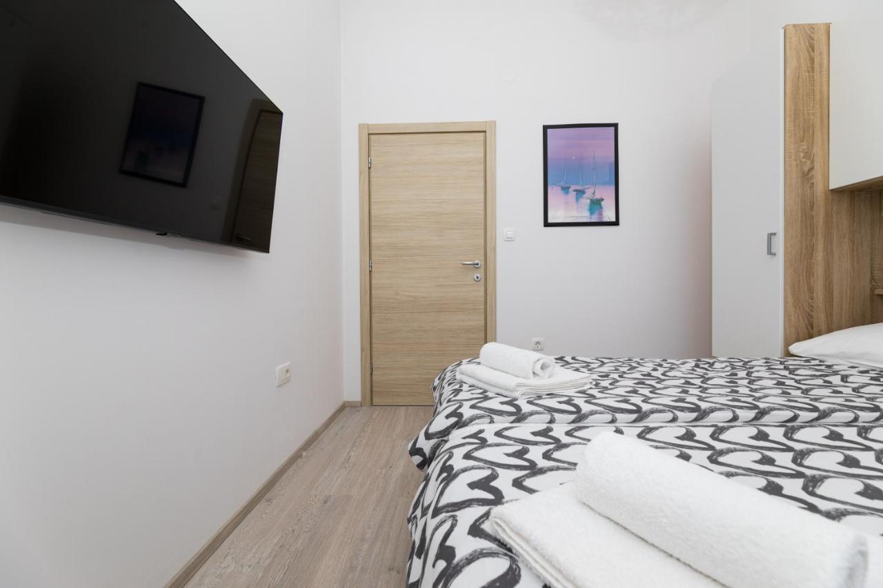 Apartments Jana Salatić Zewnętrze zdjęcie