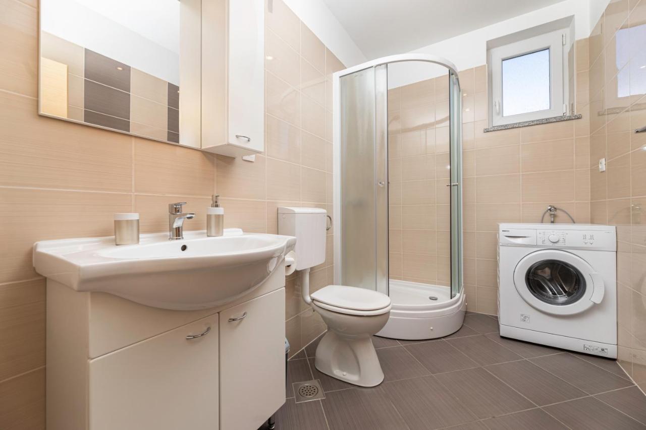 Apartments Jana Salatić Zewnętrze zdjęcie