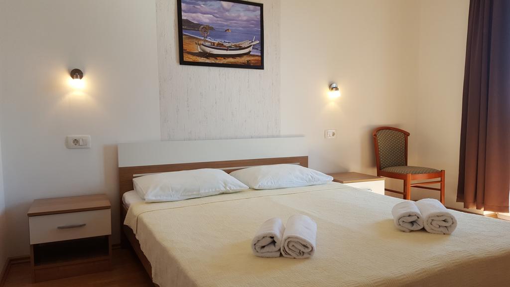 Apartments Jana Salatić Zewnętrze zdjęcie
