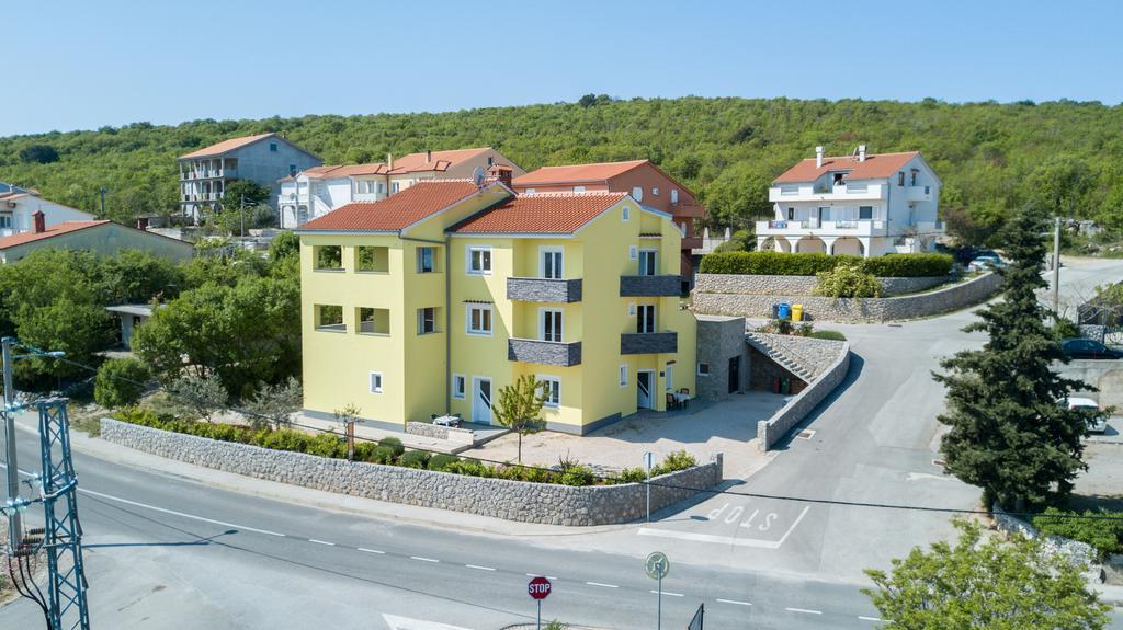 Apartments Jana Salatić Zewnętrze zdjęcie